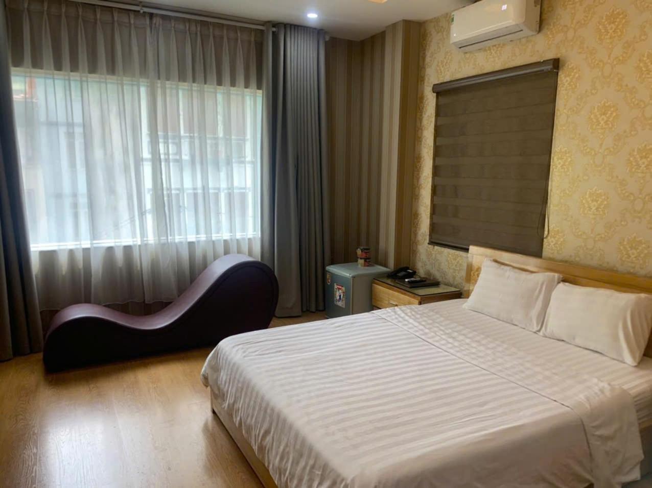 Venus Hotel Ha Noi Hanoi Exteriör bild