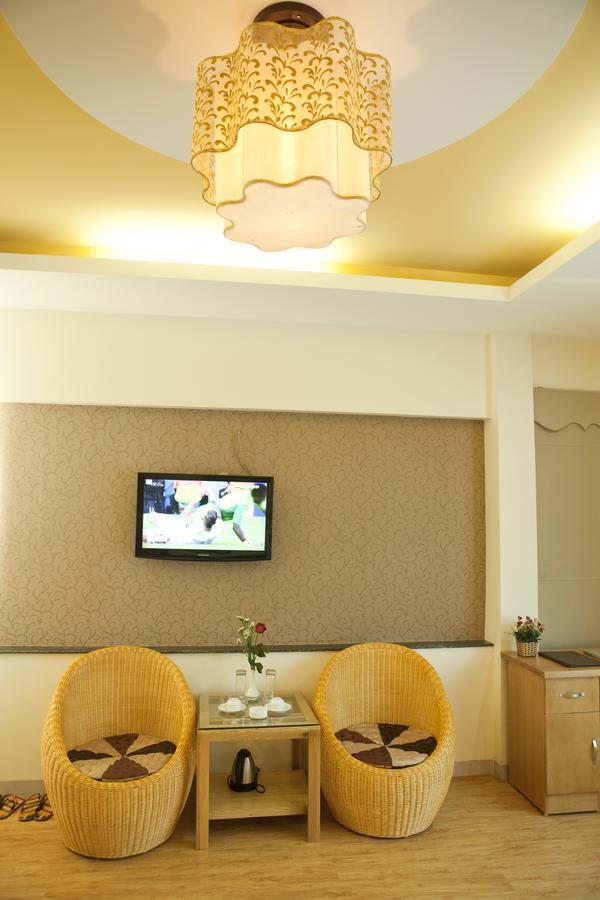Venus Hotel Ha Noi Hanoi Exteriör bild